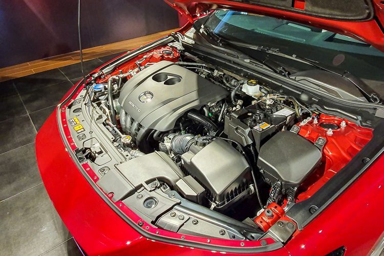 So sánh Mazda 3 2019 và 2020 về động cơ 